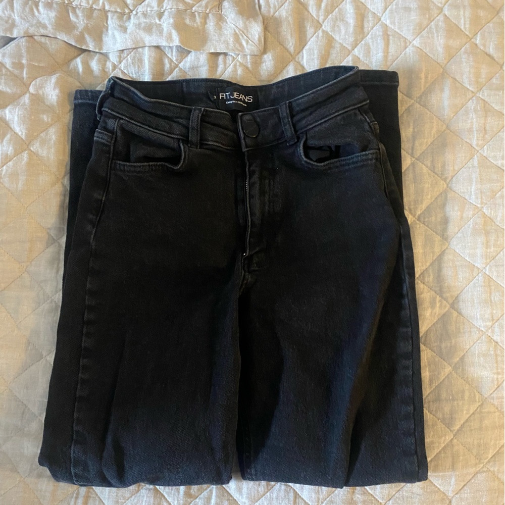 FitJeans Mom Jeans